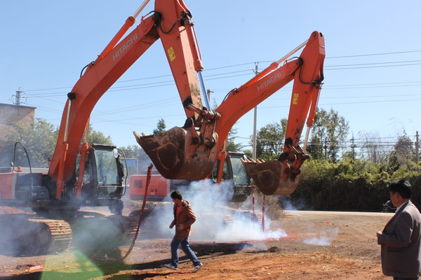 安寧市八街新村勤學(xué)路工程監(jiān)理咨詢服務(wù)項(xiàng)目開(kāi)工