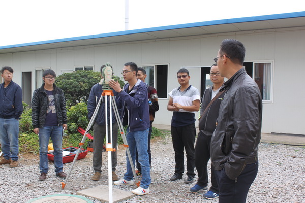 水工部組織常用儀器操作培訓(xùn)