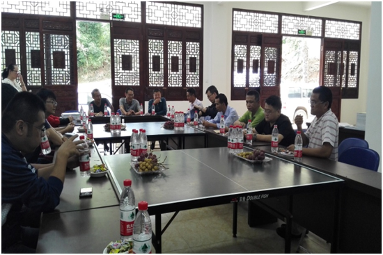 龍山村小組觀景臺(tái)、活動(dòng)房竣工驗(yàn)收