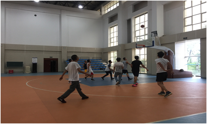 320國(guó)道提升工程項(xiàng)目部工會(huì)組織籃球聯(lián)誼賽